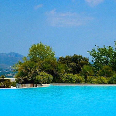 רוקברון-סור-ארז'נס Studio Apartment - Domaine Du Golf Resort מראה חיצוני תמונה