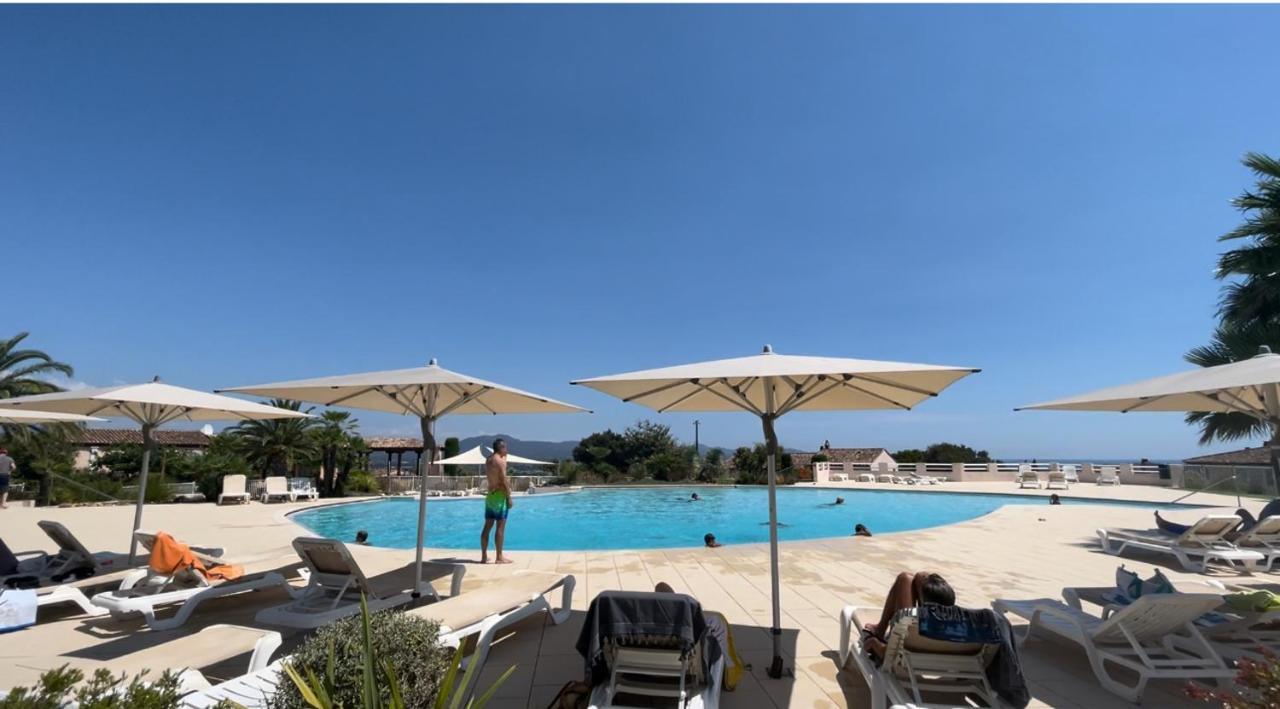 רוקברון-סור-ארז'נס Studio Apartment - Domaine Du Golf Resort מראה חיצוני תמונה