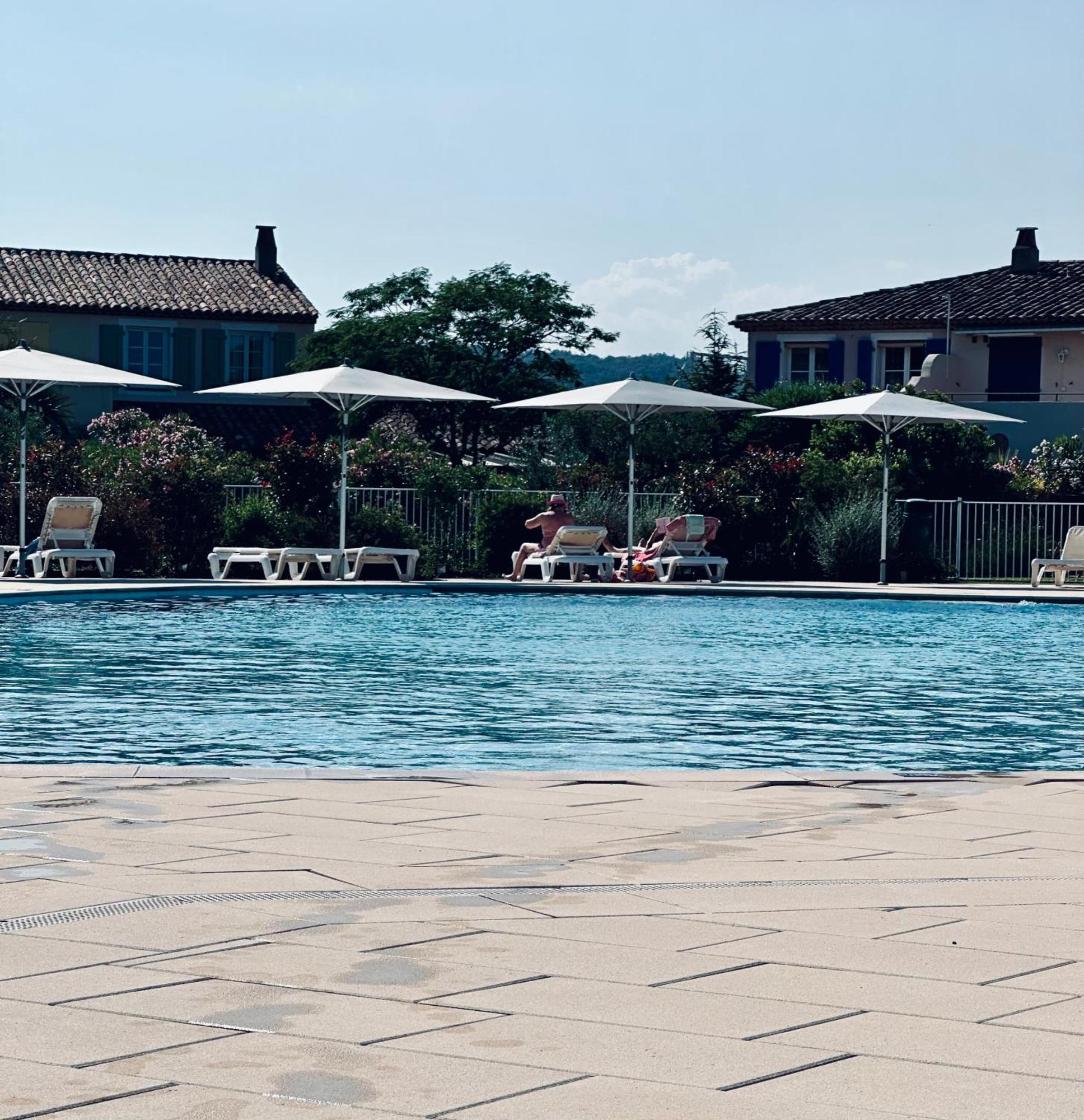 רוקברון-סור-ארז'נס Studio Apartment - Domaine Du Golf Resort מראה חיצוני תמונה